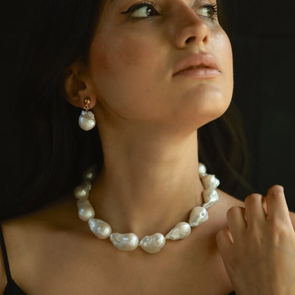 Elegant White Baroque Pearl Necklace, Large Flameball Design, Freshwater Pearl Choker for Bridal & Fashionable Wear, Unique Birthday Gift Idea, Pearl Necklace